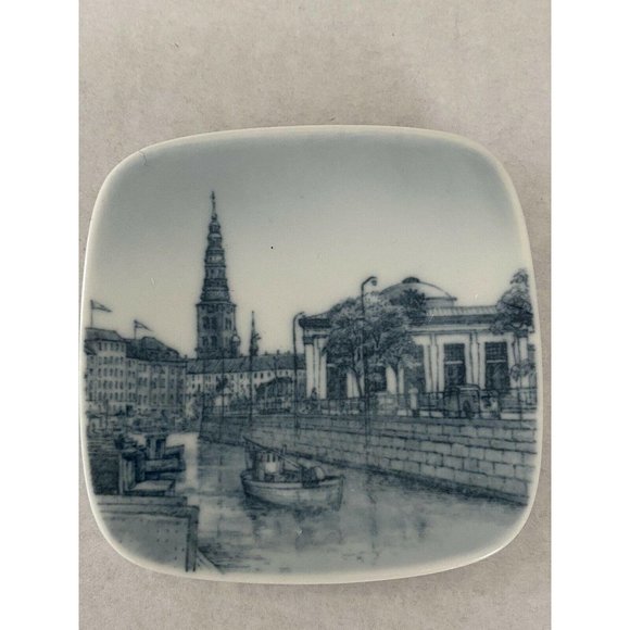 Copenhagen Plate Wall Hanger‎ Thorvaldsens Museum - Picture 3 of 12